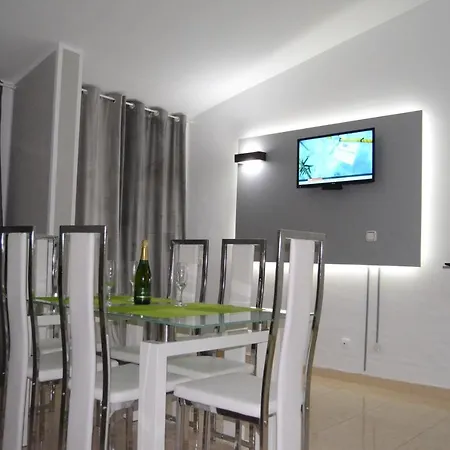 Apartament Island Village Lägenhet